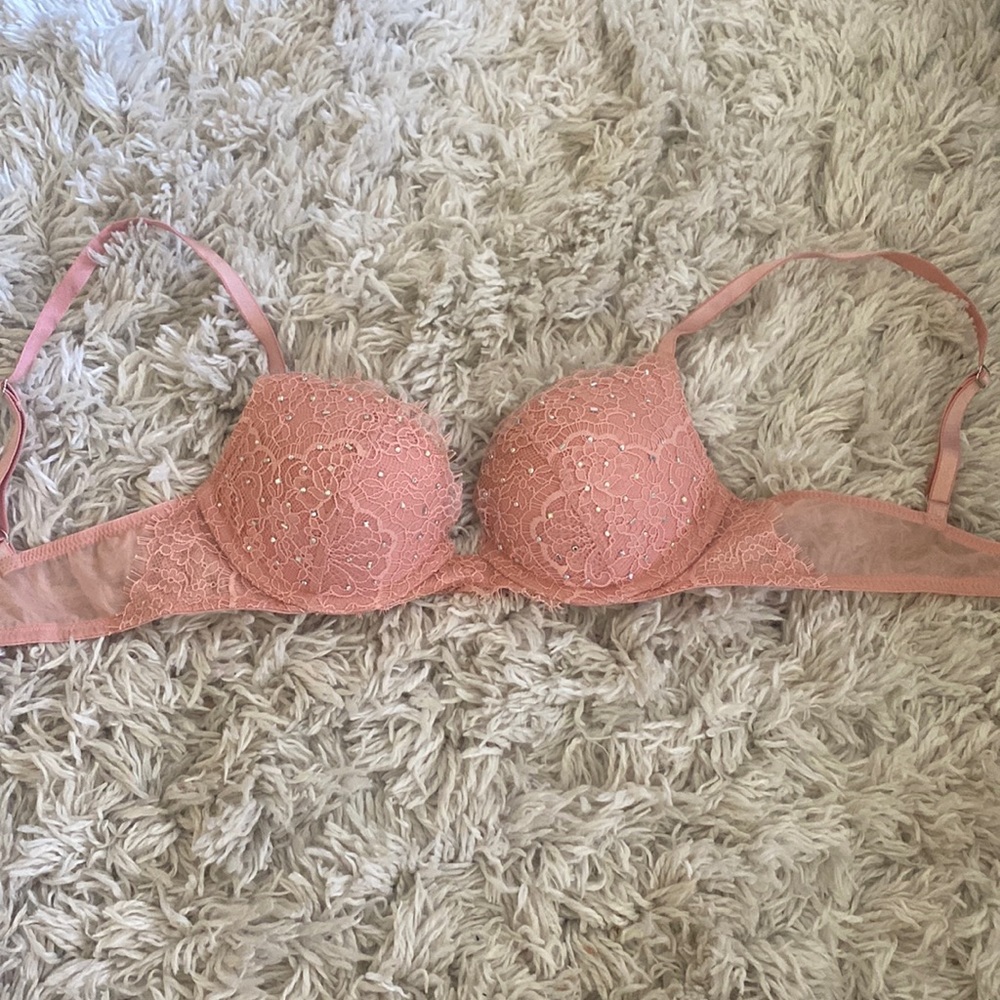 very sexy rhinestone Victoria’s Secret bra 32A